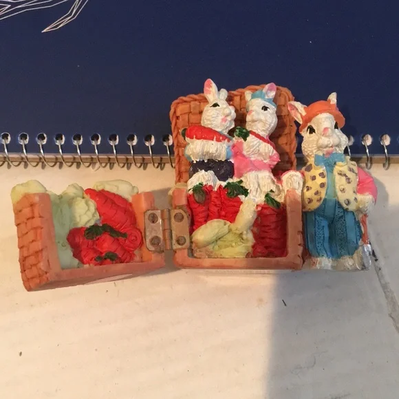 NWOT vintage 1990s collectibles - Picture 3 of 7